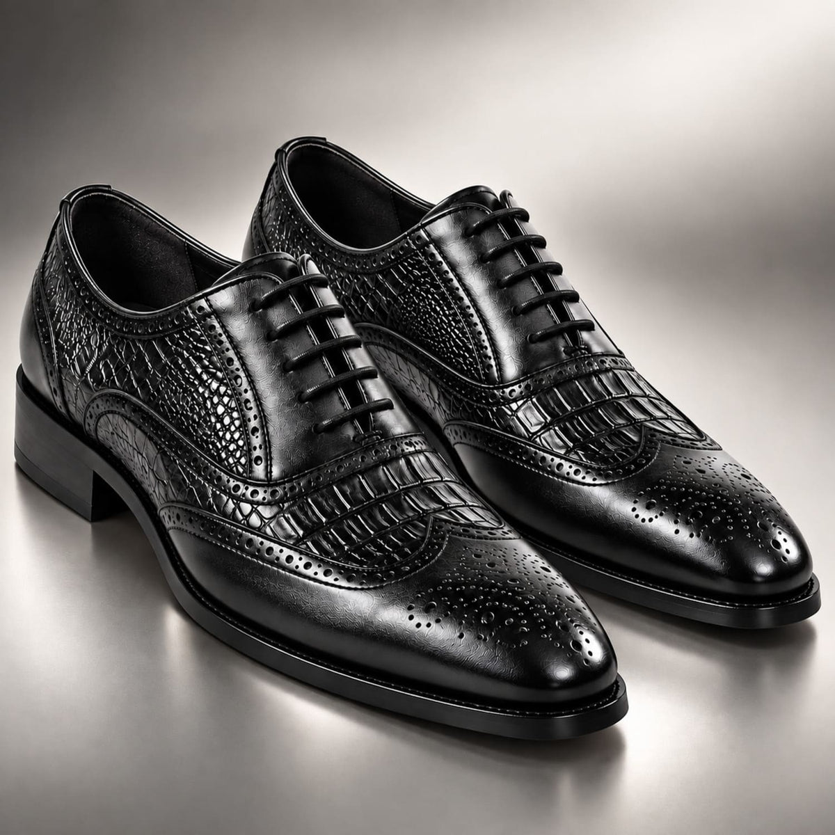 Chaussures Oxford homme à lacets effet crocodile République Noir sur fond gris 